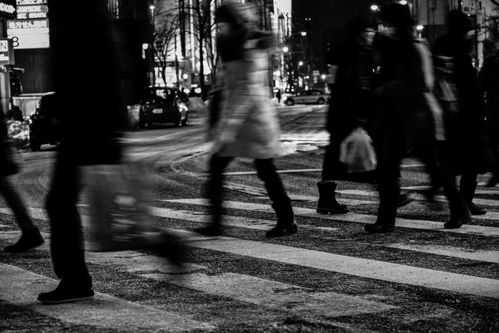 汚れではなくシミや変色の原因にもなる…雪道の味方「凍結防止剤」